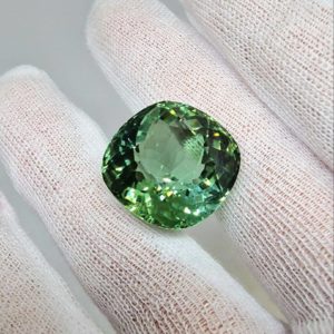 NATÜRLICHER TURMALIN  35,06 Ct